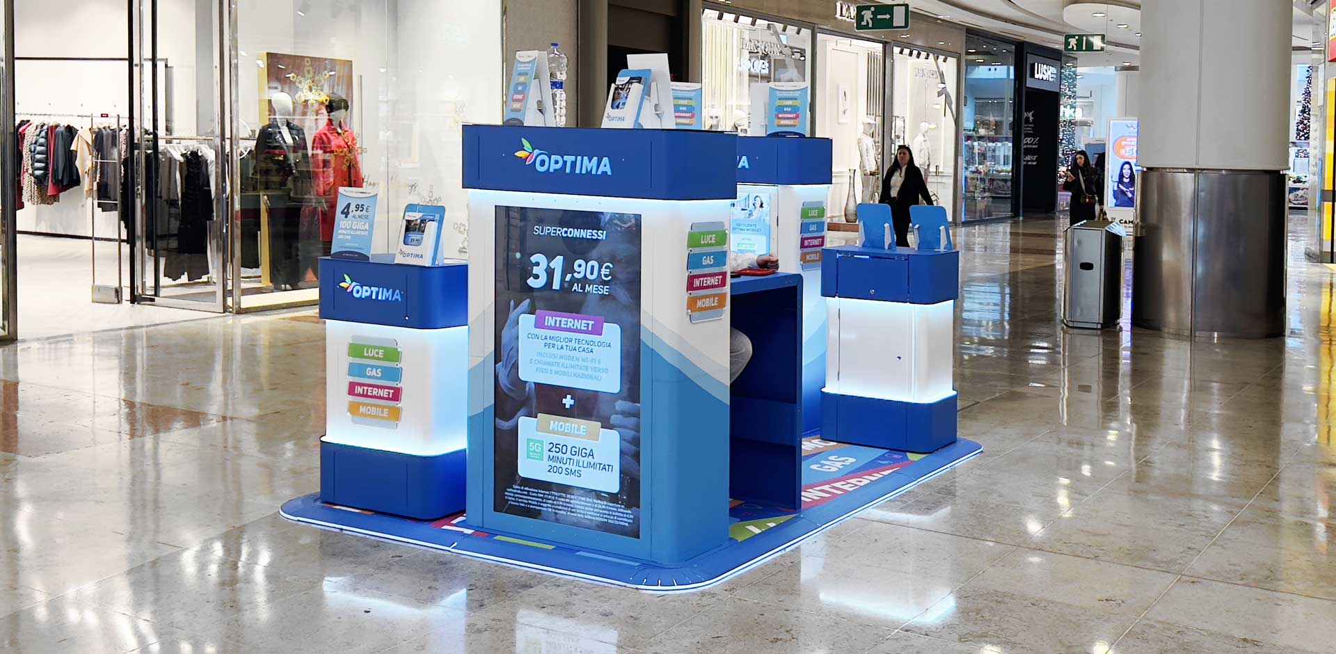 stand fiera con mensole e nicchie espositive